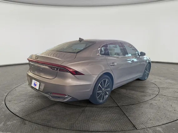 Hyundai Azera Smart 2022 