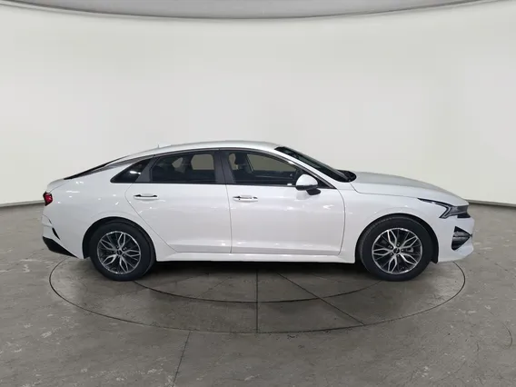 Kia K5 LX 2022 