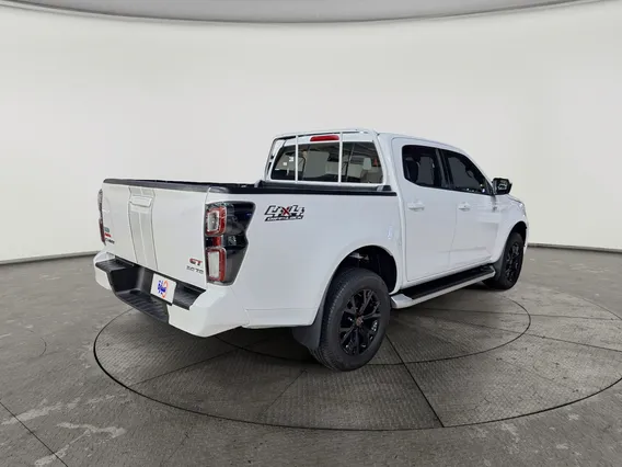 Isuzu D-max GT 2024 دبل