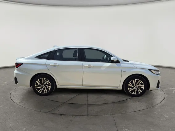 Toyota Yaris  Y Plus 2023 