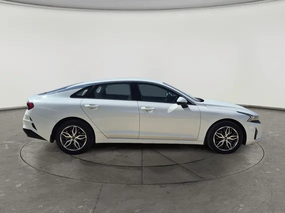 كيا K5 LX 2022 
