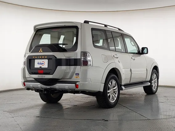 ميتسوبيشي باجيرو GLS 4Doors 2024 دبل