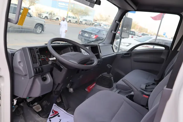 Isuzu Dyna شاص طويل 2026 