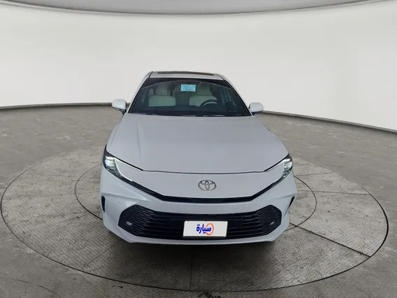 Toyota Camry  LE 2026 