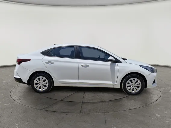 Hyundai Accent Smart 2023 