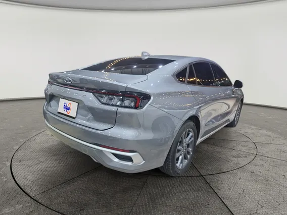 Ford Taurus Trend 2023 