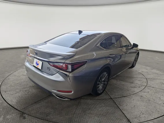 لكزس ES 350 2023 