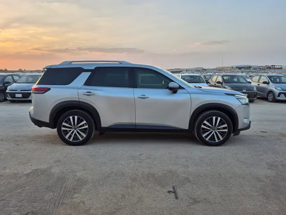 نيسان باثفندر SV 2022 