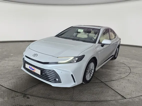 Toyota Camry  LE 2025 