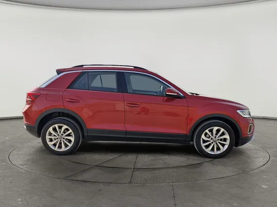 Volkswagen T Roc Life 2024 