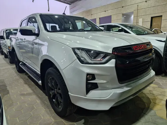 ايسوزو دي ماكس GT 2023 دبل