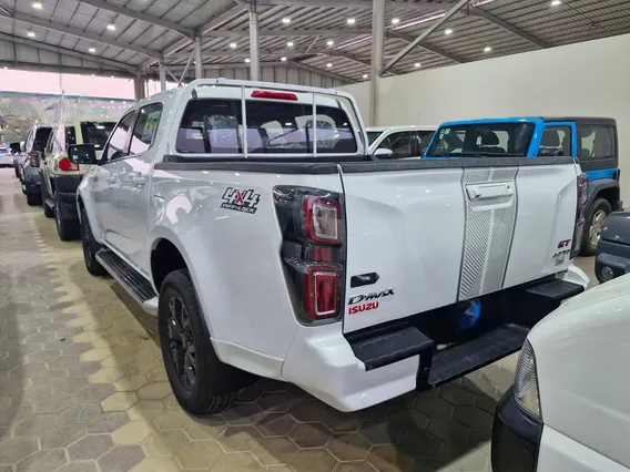 ايسوزو دي ماكس GT 2023 دبل