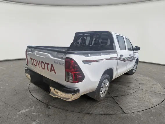 Toyota Hilux GLX 2024 