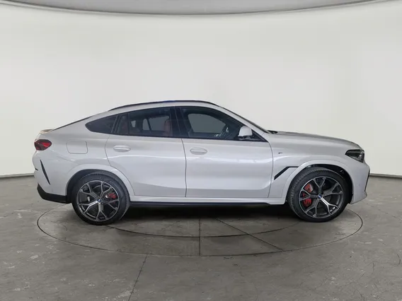 BMW X Series 6 xDrive 40i 2021 