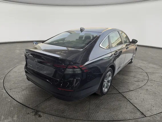 هوندا اكورد LX 2025 