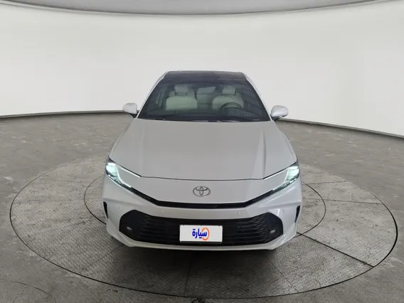 Toyota Camry  LE HEV 2025 
