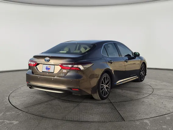 Toyota Camry  GLE HEV  2023 