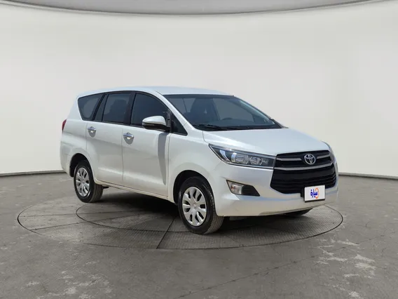 Toyota Innova STD Diesel 2023 