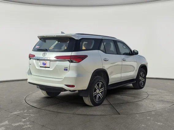 Toyota Fortuner VX 2024 دبل