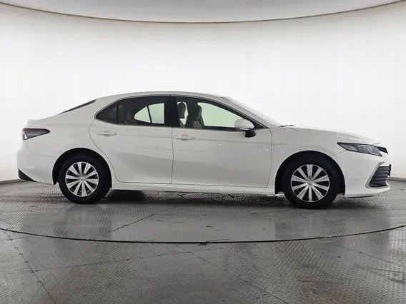 Toyota Camry  LE 2022 