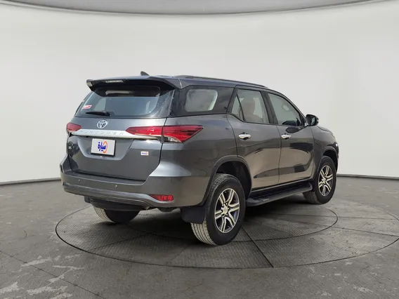 Toyota Fortuner GX2 4x4 Diesel 2023 دبل