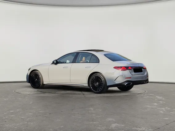 Mercedes E 300 2026 