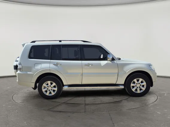 ميتسوبيشي باجيرو GLS 4Doors 2019 دبل