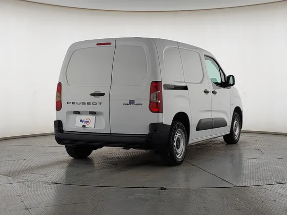 بيجو بارتنر Short van 2025 