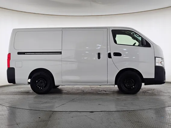 Nissan Urvan بضاعة 2023 