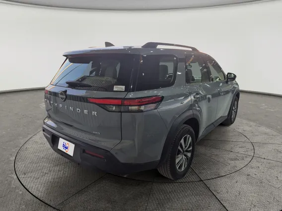 نيسان باثفندر S 2022 
