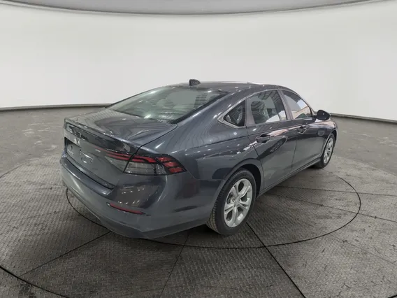 هوندا اكورد LX 2025 