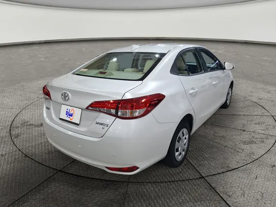 Toyota Yaris  Y 2022 