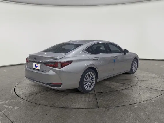 Lexus ES 350 2025 