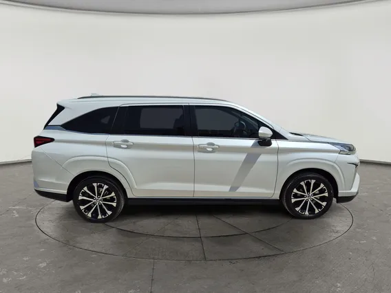 Toyota Veloz GLX 2024 