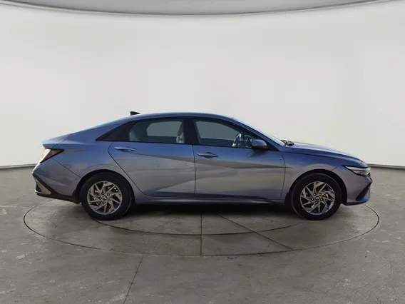 Hyundai Elantra Smart China 2025 