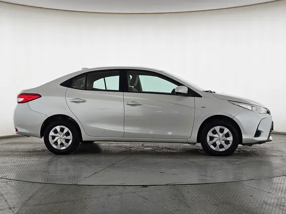 Toyota Yaris  Y 2021 