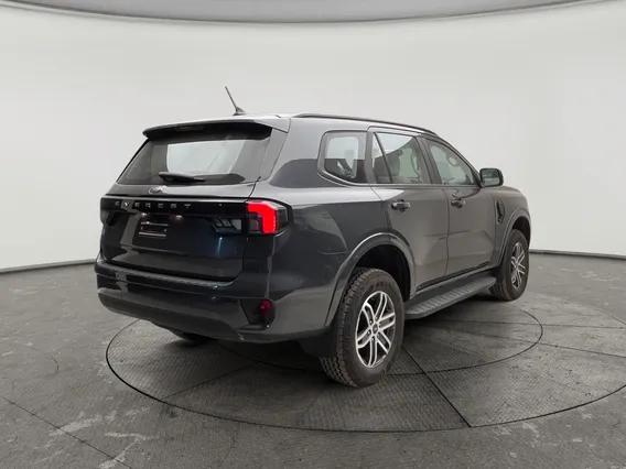 Ford Everest XLS 2025 دبل