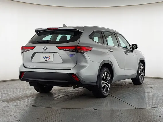 Toyota Highlander GLE 2022 