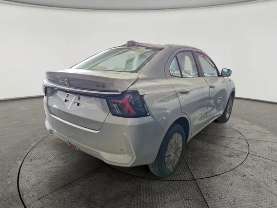 Suzuki Dzire GL 2027 