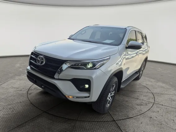 Toyota Fortuner VX 2025 دبل