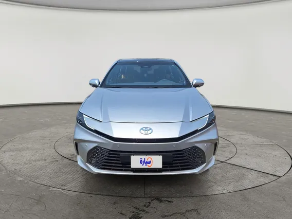 Toyota Camry  lumiere 2026 