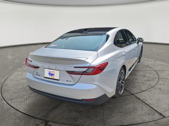Toyota Camry  lumiere 2026 