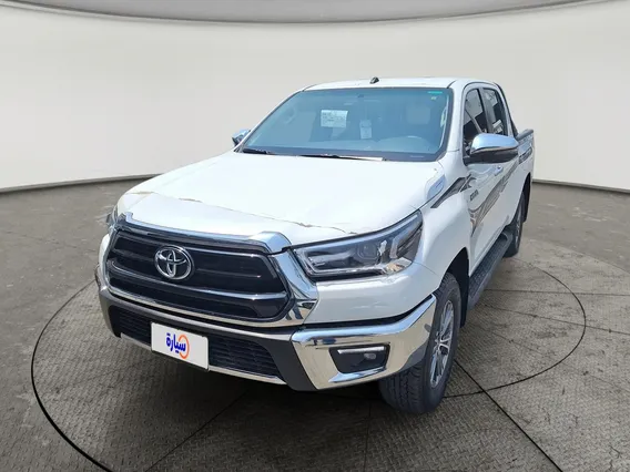Toyota Hilux SR5 2025 دبل
