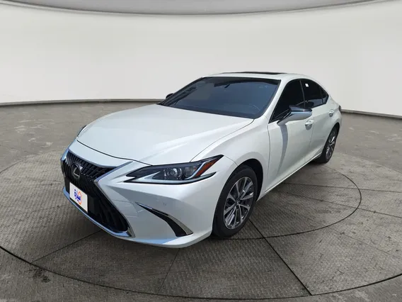 Lexus ES 250 2025 