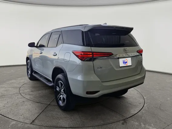 Toyota Fortuner VX 2023 دبل