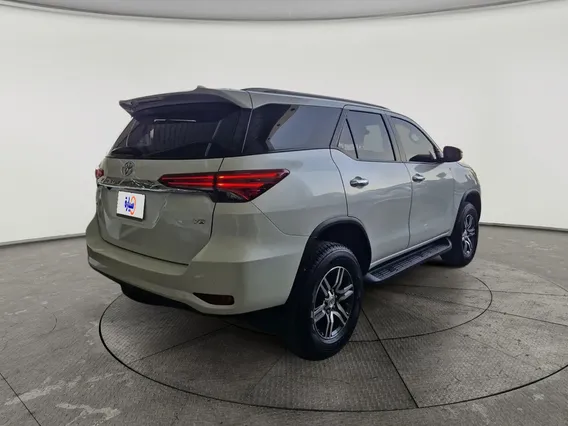 Toyota Fortuner VX 2023 دبل