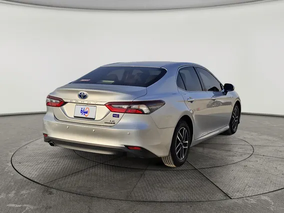 Toyota Camry  LE HEV 2024 