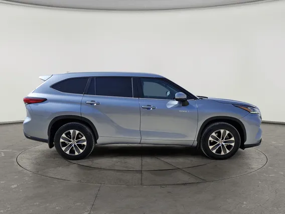 Toyota Highlander GLE 2023 
