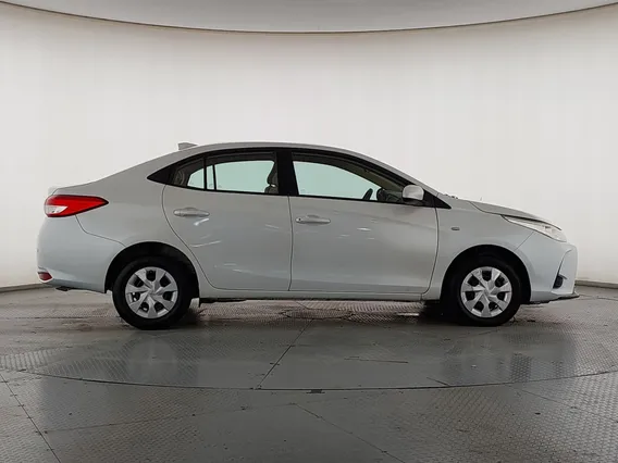 Toyota Yaris  Y 2022 