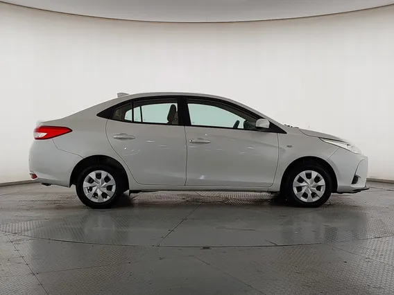 Toyota Yaris  Y 2022 